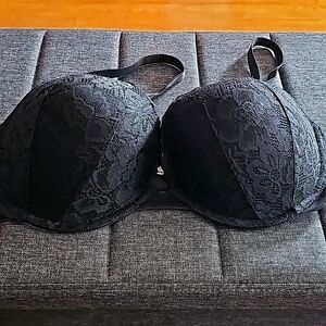 Victoria Secret Push-up Bra Black with lace detail